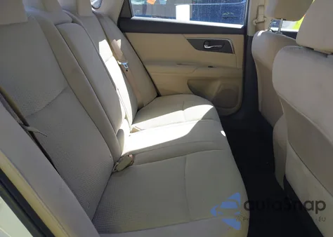 2015 Nissan Altima 2.5 S z USA, uszkodzony, nr VIN 1N4AL3AP0FN307176